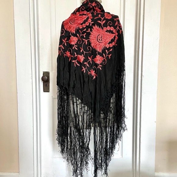 Vintage Silk Piano Shawl - Black Long Fringe Shawl with Red Floral Embroidery - Picture 6 of 10